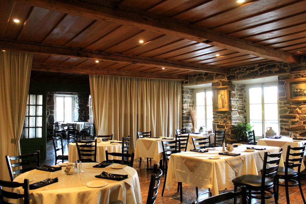 莱斯安瑟特斯奥伯格酒店及餐厅 St-Pierre-de-l'Île-d'Orléans 外观 照片